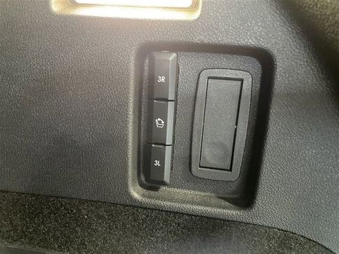 Used 2023 Lincoln Aviator AWD image 33