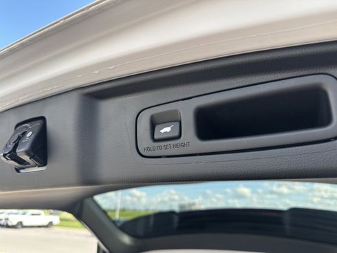 Used 2024 Honda CR-V EX-L image 29