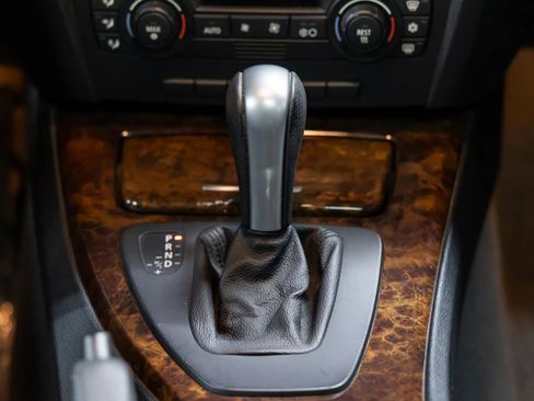 Used 2006 BMW 325xi Wagon image 25