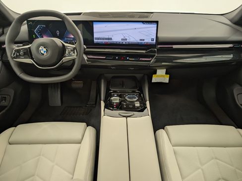 New 2026 BMW 530i w/ Premium Package RWD image 17