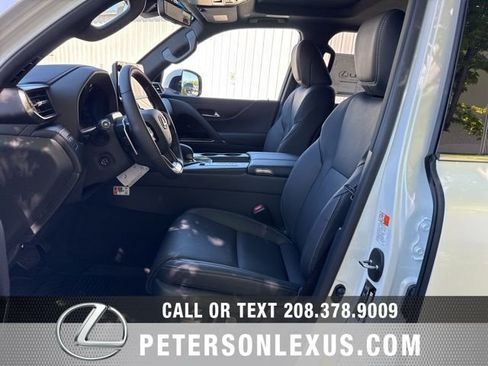 New 2026 Lexus LX 700h Luxury AWD/4WD image 28