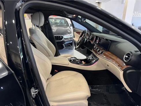 Used 2017 Mercedes-Benz E 300 image 12