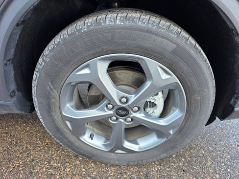 Used 2025 Ford Escape ST-Line image 6