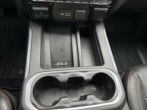 Used 2019 GMC Sierra 1500 AT4 w/ AT4 Premium Package image 32