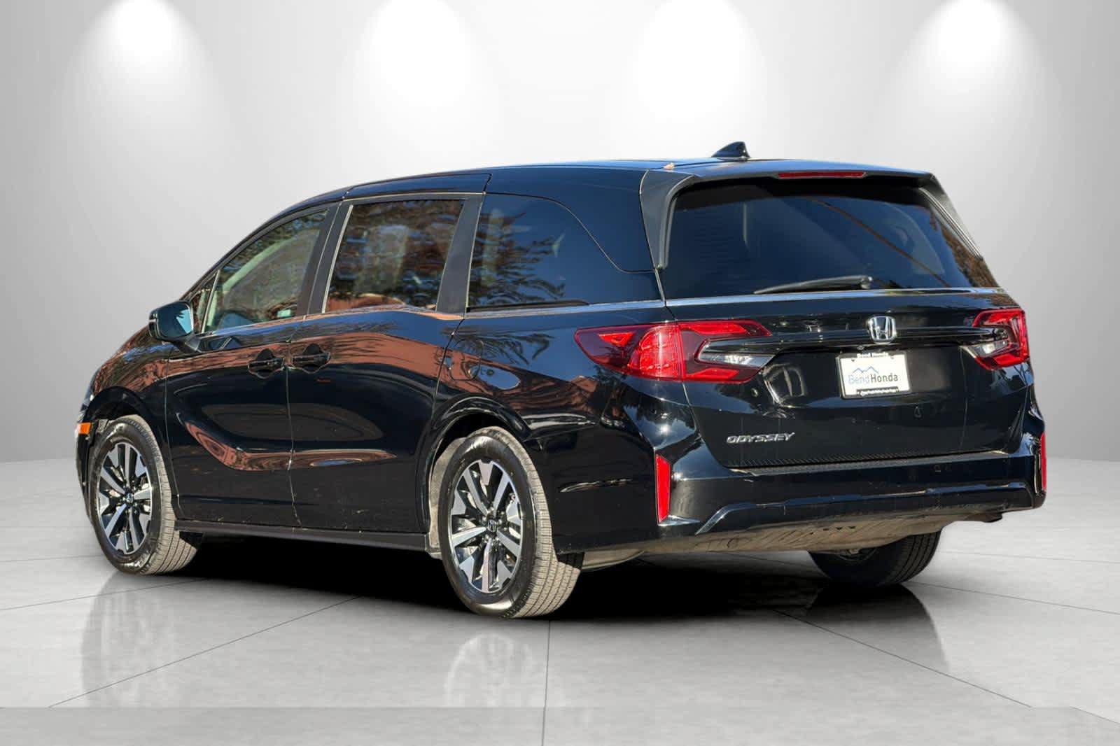 Used 2025 Honda Odyssey EX-L image 6