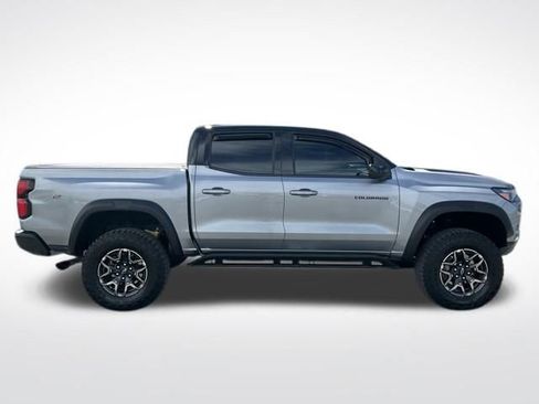Used 2024 Chevrolet Colorado ZR2 w/ ZR2 Convenience Package III AWD/4WD image 16