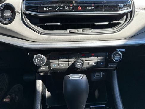New 2026 Jeep Compass Limited AWD/4WD image 32