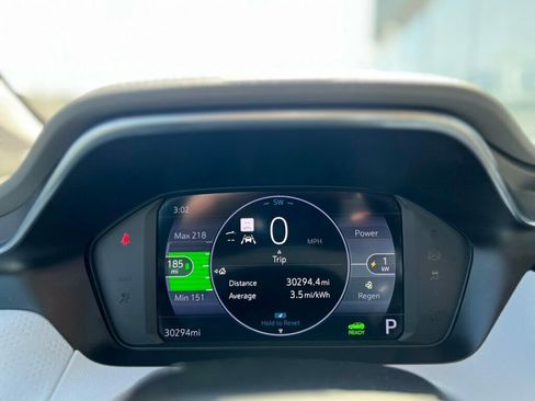 Used 2022 Chevrolet Bolt EUV Premier w/ Sun & Sound Package image 20