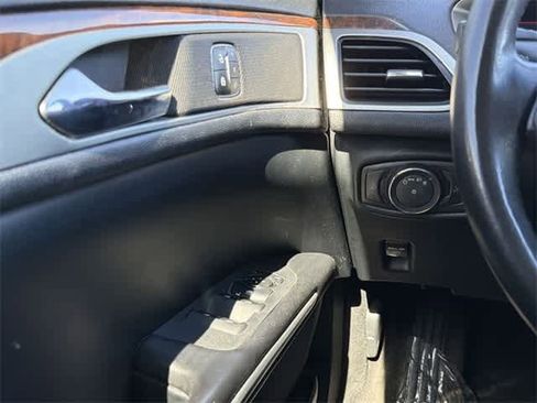 Used 2016 Lincoln MKZ Hybrid image 17