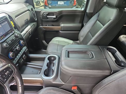 Used 2019 Chevrolet Silverado 1500 RST AWD/4WD image 25