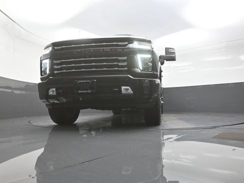 Used 2021 Chevrolet Silverado 2500 LTZ w/ Carhartt Edition AWD/4WD image 10