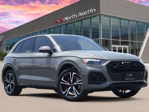 Certified 2025 Audi Q5 2.0T Premium Plus w/ Premium Plus Package image 1