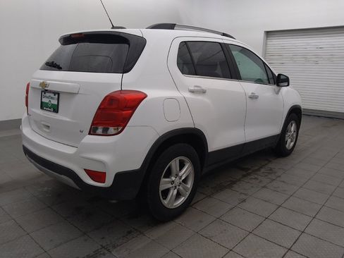 Used 2020 Chevrolet Trax LT w/ LT Convenience Package FWD image 10