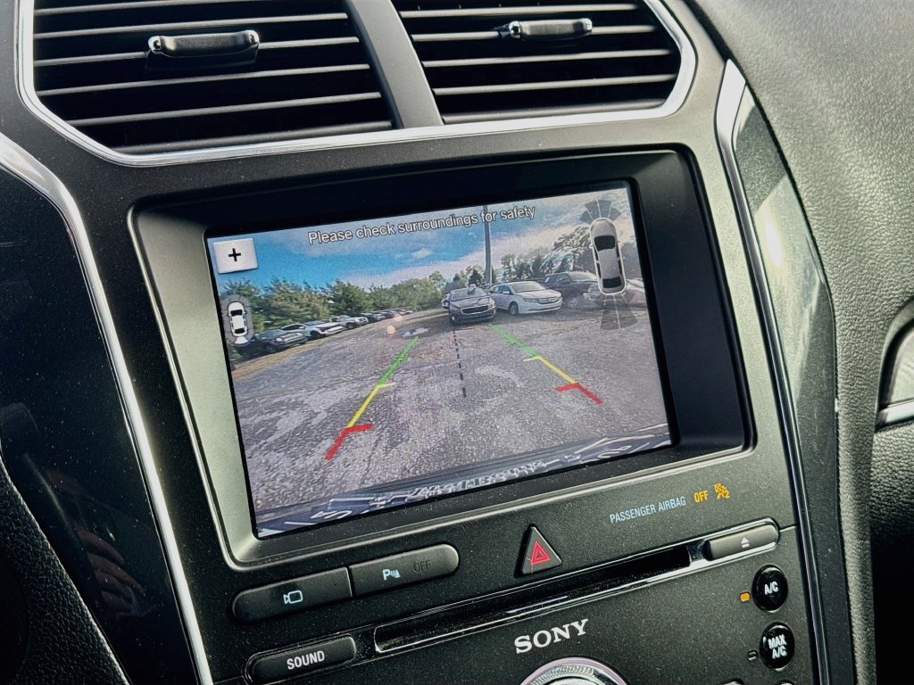 Used 2018 Ford Explorer Sport w/ Equipment Group 401A AWD/4WD image 14