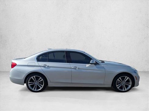 Used 2018 BMW 330i Sedan image 4