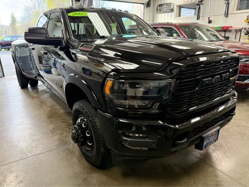 Used 2022 RAM 3500 Limited AWD/4WD image 3