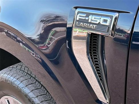 Used 2025 Ford F150 Lariat w/ Equipment Group 501A Mid image 9
