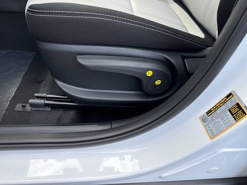 New 2026 Hyundai Venue SEL image 13