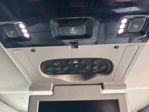 Used 2016 GMC Yukon Denali w/ Open Road Package image 32