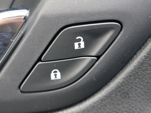 Used 2018 GMC Acadia Denali w/ Technology Package image 30