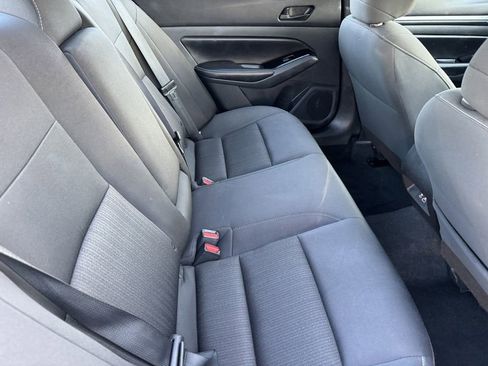 Used 2023 Nissan Altima 2.5 SV image 7