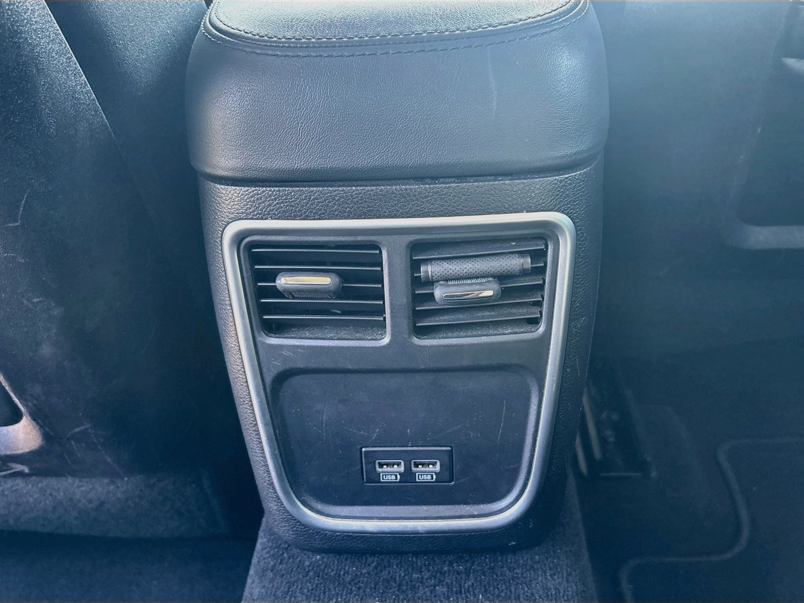 Used 2019 Chrysler 300 Touring w/ Chrome Appearance Package RWD image 23