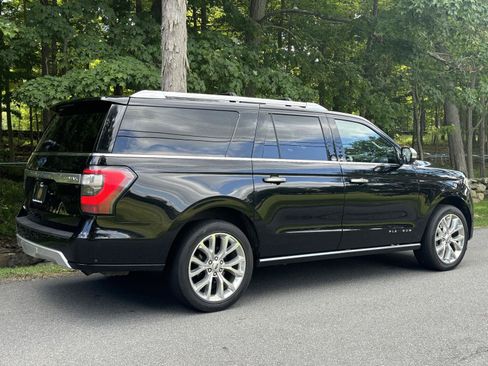 Used 2019 Ford Expedition Max Platinum AWD/4WD image 19