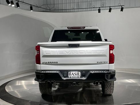 Used 2024 Chevrolet Silverado 1500 Custom Trail Boss image 12