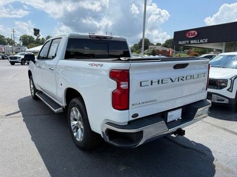 Used 2020 Chevrolet Silverado 1500 LTZ w/ LTZ Premium Package AWD/4WD image 6