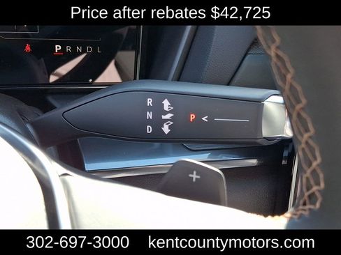 New 2026 GMC Terrain AT4 w/ Convenience Package III image 17