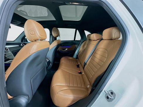 Certified 2022 Mercedes-Benz GLC 43 AMG 4MATIC image 24