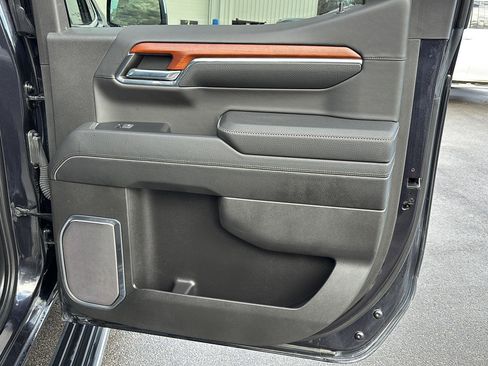 Used 2023 GMC Sierra 1500 Denali w/ Denali Reserve Package image 21