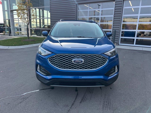 Used 2024 Ford Edge SEL w/ Convenience Package AWD/4WD image 2