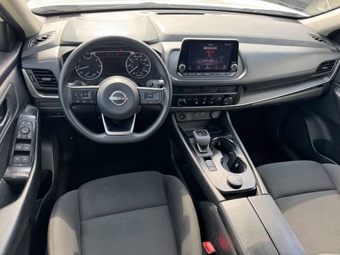 Used 2024 Nissan Rogue S AWD/4WD image 11