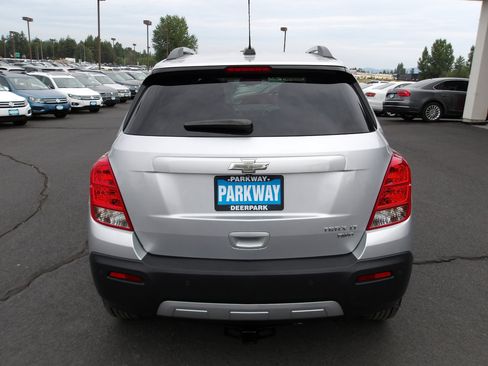 Used 2015 Chevrolet Trax LT w/ LT Plus Package image 4