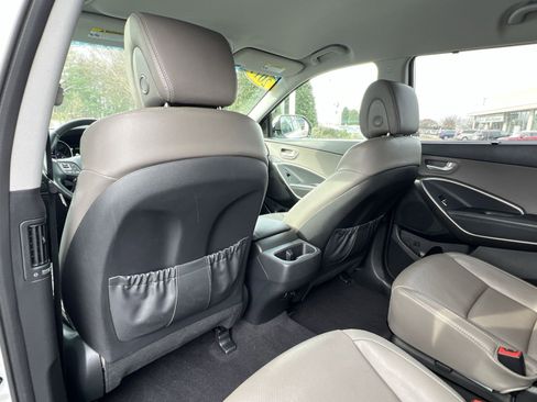 Used 2017 Hyundai Santa Fe Limited image 27