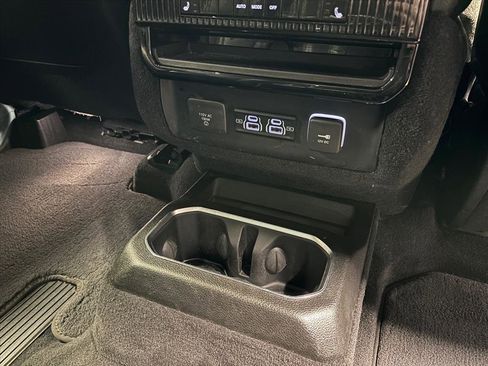 Used 2022 Jeep Wagoneer Series III w/ Premium Group I image 35