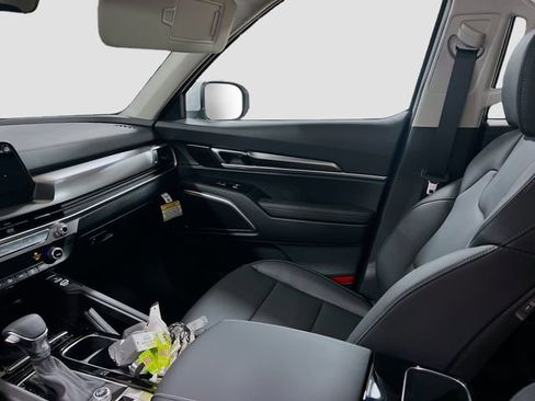 New 2025 Kia Telluride S image 25