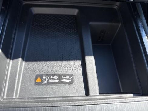 New 2026 GMC Acadia AT4 w/ Luxury Package image 20