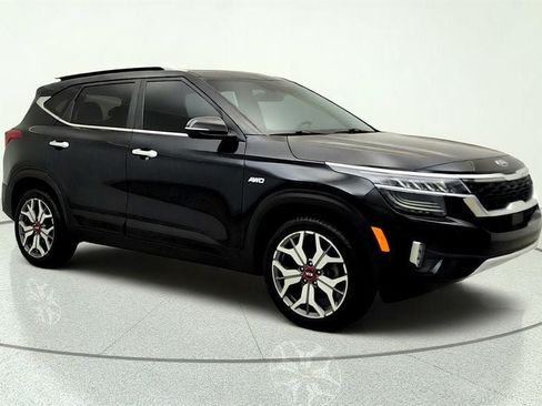 Used 2021 Kia Seltos SX w/ SX Sunroof Package AWD/4WD image 3