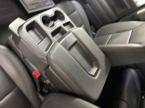 Used 2025 GMC Sierra 1500 SLT image 17