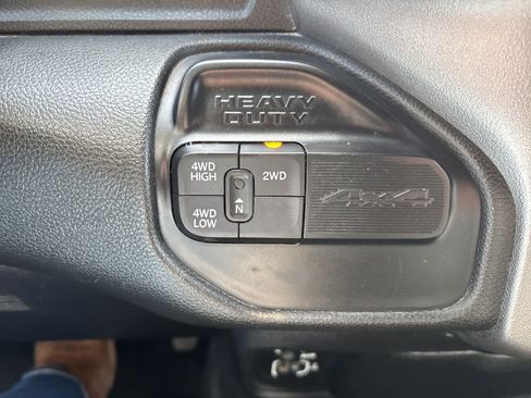 Used 2021 RAM 2500 Big Horn image 12