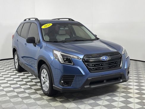 Used 2023 Subaru Forester AWD/4WD image 3
