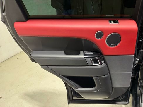 Used 2020 Land Rover Range Rover Sport HST image 36