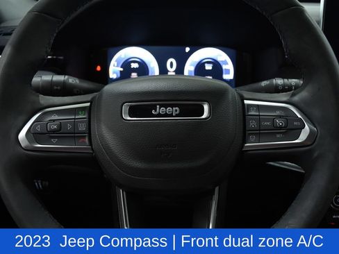 Used 2023 Jeep Compass Limited AWD/4WD image 11