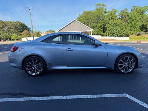 Used 2009 INFINITI G37 Convertible w/ Premium Pkg RWD image 16