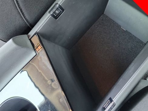 Used 2025 Hyundai Elantra SEL FWD image 14