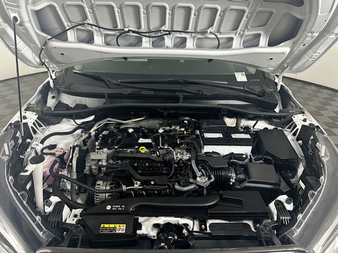 Used 2024 Toyota Corolla Cross LE image 34