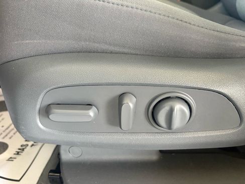 Used 2022 Chevrolet Blazer LT image 10