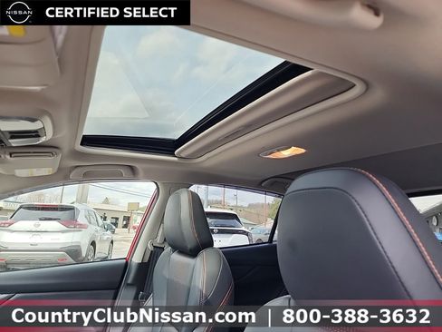 Used 2022 Subaru Crosstrek 2.5i Limited w/ Moonroof Package 2 AWD/4WD image 13